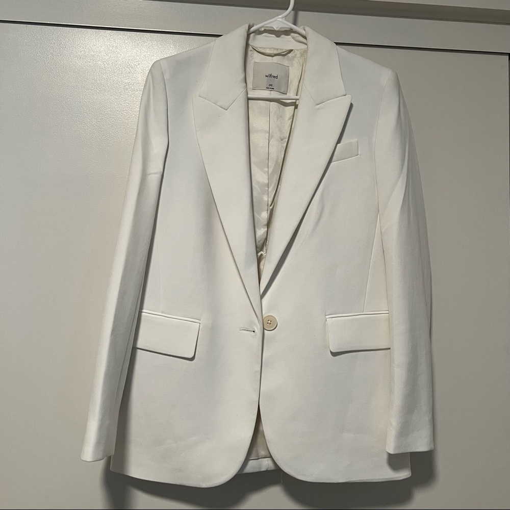 White Aritzia Blazer - worn once
